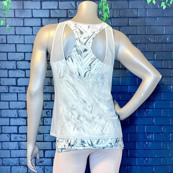 Athleta grey and white, printed, T-back tank with white mesh overlay - Picture 2 of 6